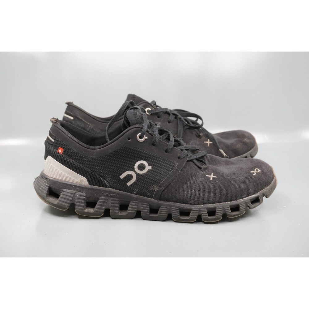 On Cloud X 3 Womens Size 9.5 Black Running Shoes Sneakers Athletic Workout READ